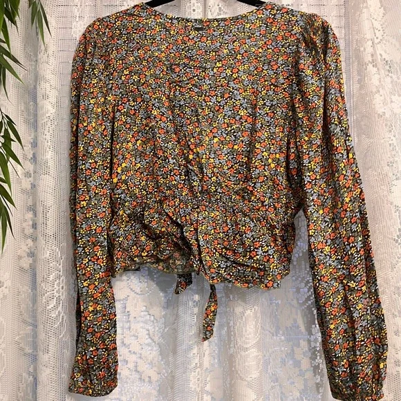 Women’s O’Neil flowy blouse - Picture 3 of 4